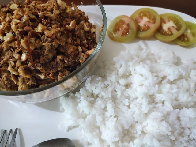 Especial Sardines with Crunchy Garlic Bits