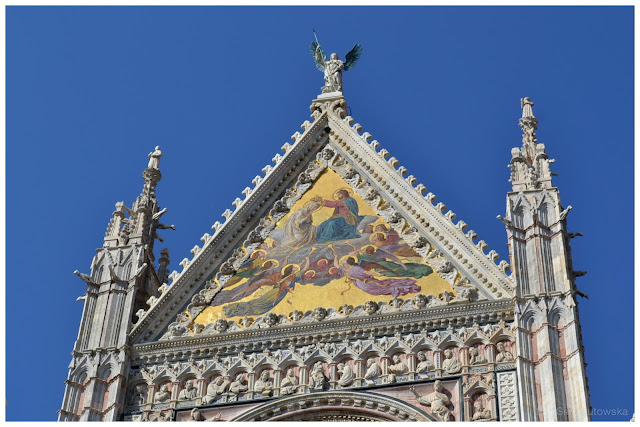 Katedra Duomo - Siena - Włochy - fasada - koronacja Dziewicy