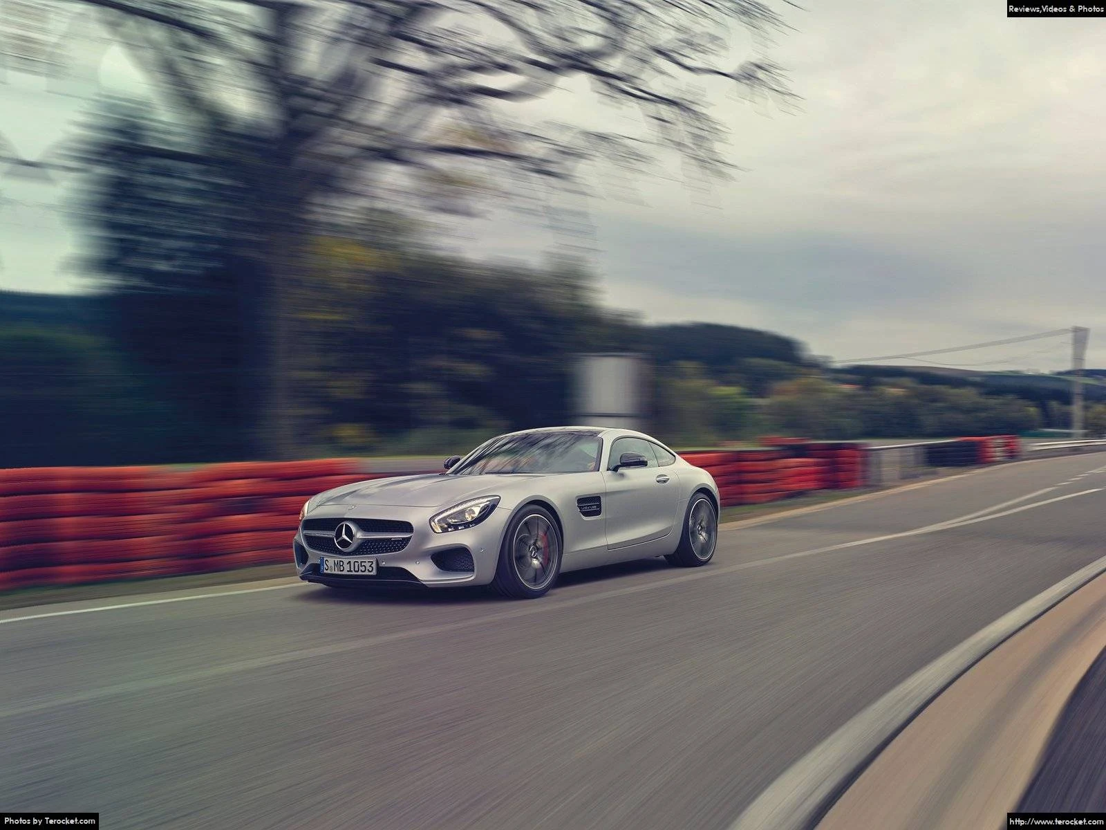 Hình ảnh xe ô tô Mercedes-Benz AMG GT 2016 & nội ngoại thất