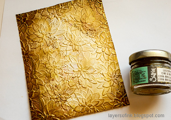 Layers of ink - Blue Flowers Textured Card Tutorial by Anna-Karin Evaldsson. Add Sizzix Gold Luster Wax