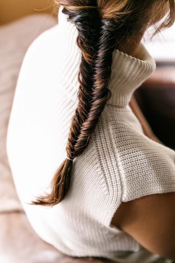 Cozy fall fishtail braid idea