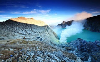 http://www.bromomalang.com/2016/01/paket-liburan-tahun-baru-di-kawah-ijen.html