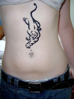 Black Panther Tattoo on the Belly [Image Credit: Link]
