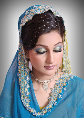 Pakistani Bridal Makeup Collection 2011-12