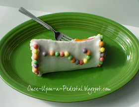 rainbow-polka-dot-suprise-inside-cake-spotty-free-tutorial-deborah-stauch