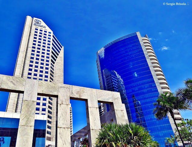 Panoramica do CENU com as fachadas do Hotel Hilton e Tower Bridge Corporate - São Paulo