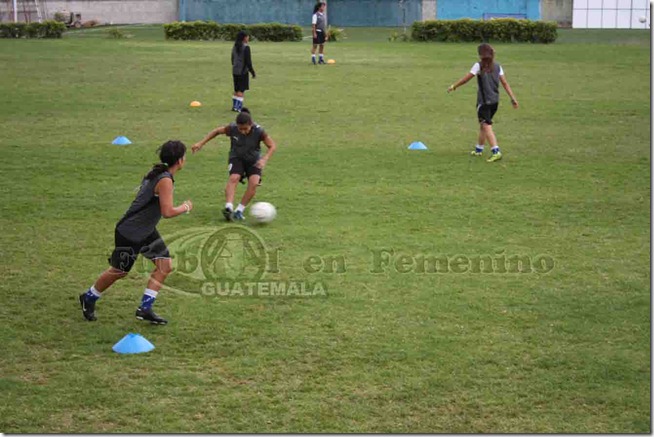 entreno de selecciones en campo 1 proyecto gol en zona 15 (1)