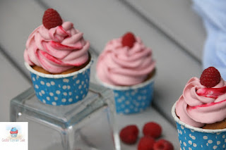 http://cecilecupcakecafe.blogspot.de/2015/09/vanille-himbeer-cupcakes.html