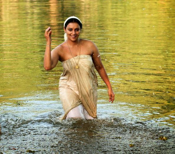 swetha menon hot pics