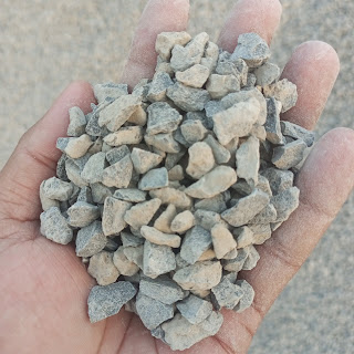 Right crushed stone size for house construction