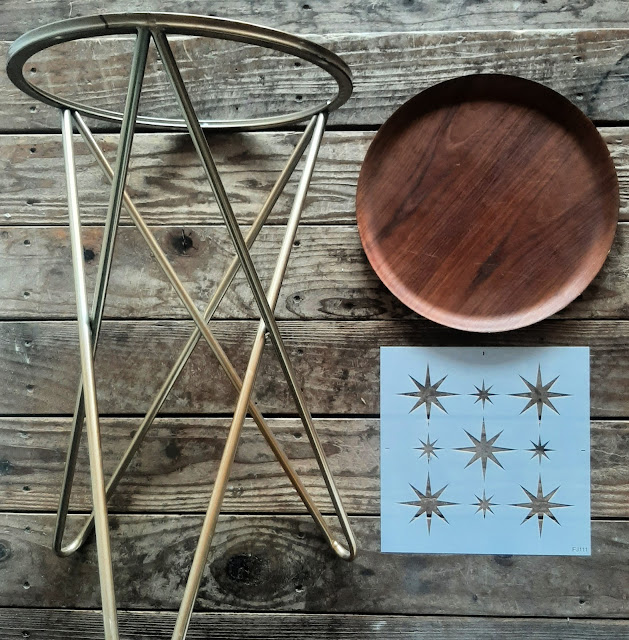 Stencil a Mid-Century Side Table