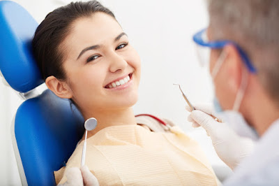 Cao răng gây chảy máu chân răng có đúng hay sai?