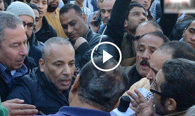 بالفيديو : تعرض الاعلامى احمد موسي للضرب لحظة وصوله للكنيسة