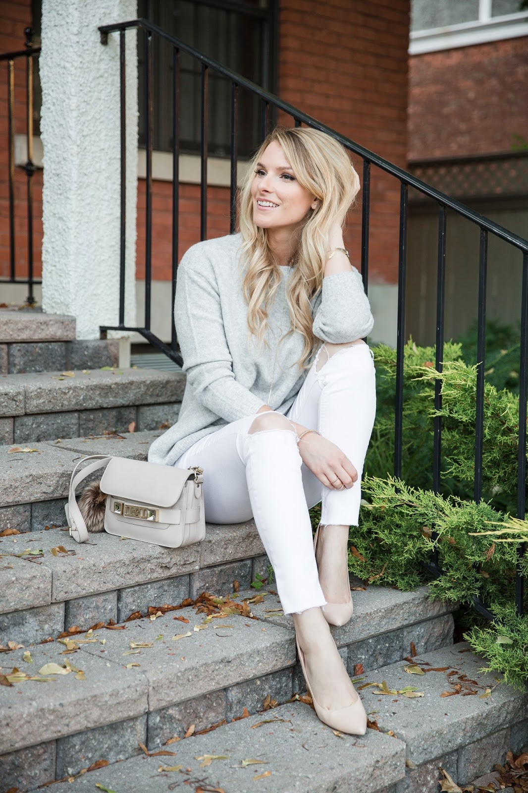 WHITE PANTS FOR FALL