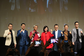 Motivator Indonesia Merry Riana, Bong Chandra, Tom Mc Iffle, Prasetya M Brata, Erbe Sentanu dan Edvan M Kautsar dalam Acara Indonesian Inspire Conference 