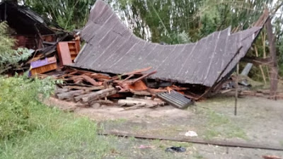 Angin Puting Beliung Terjang 32 Rumah di Laguboti   