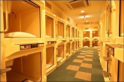 capsule hotel