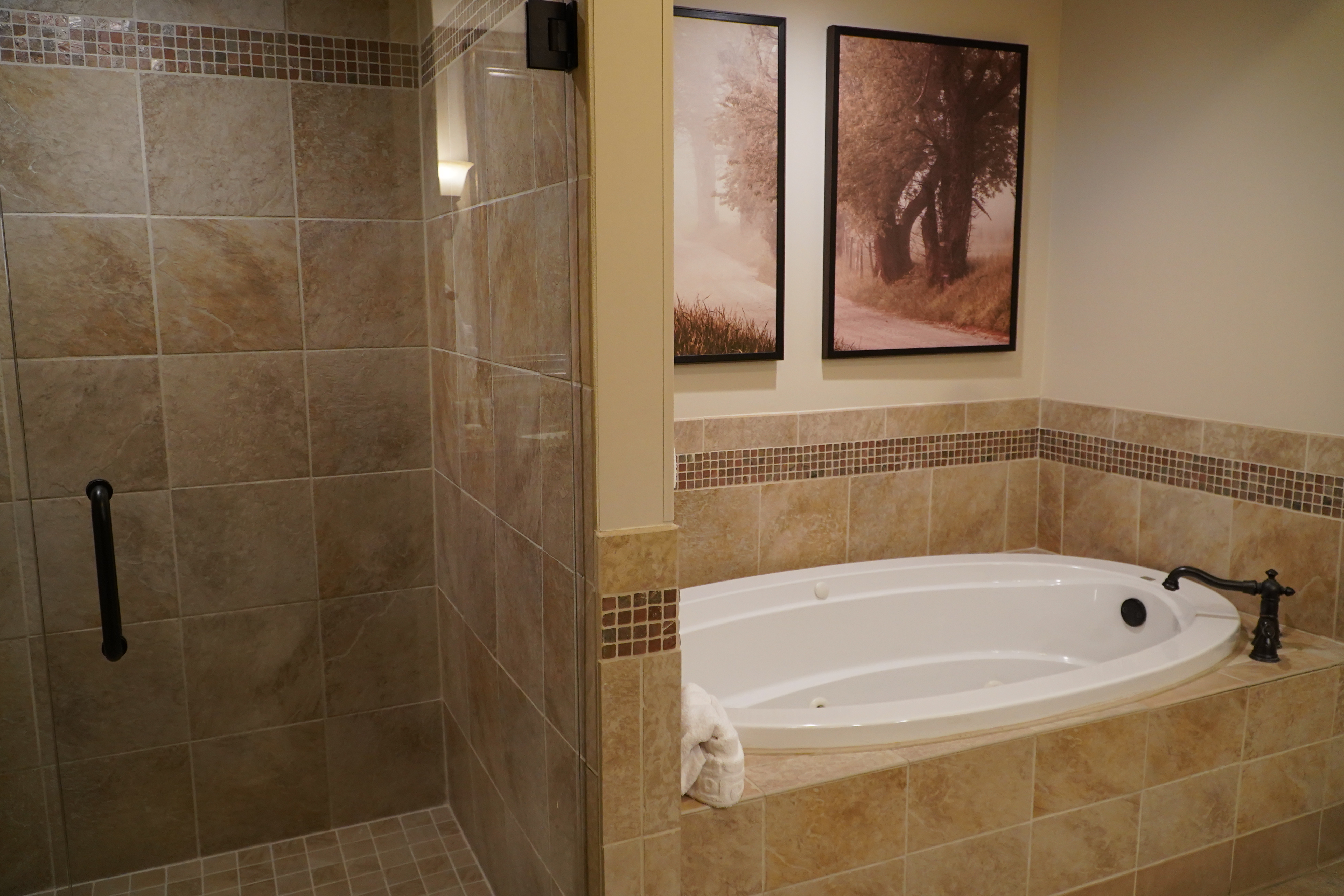 Riverstone Resort and Spa Master Bathroom