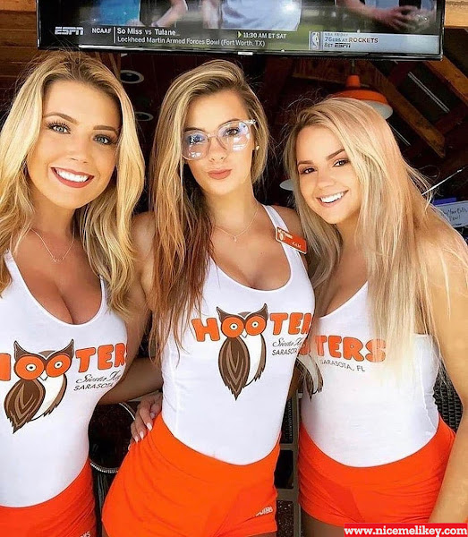 hot hooters girls