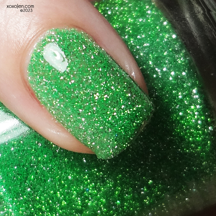 xoxoJen's swatch of KBShimmer Pull It Together