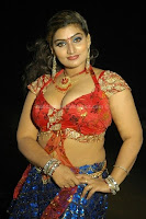 Babilona hot deep cleavage  in avan appadithan