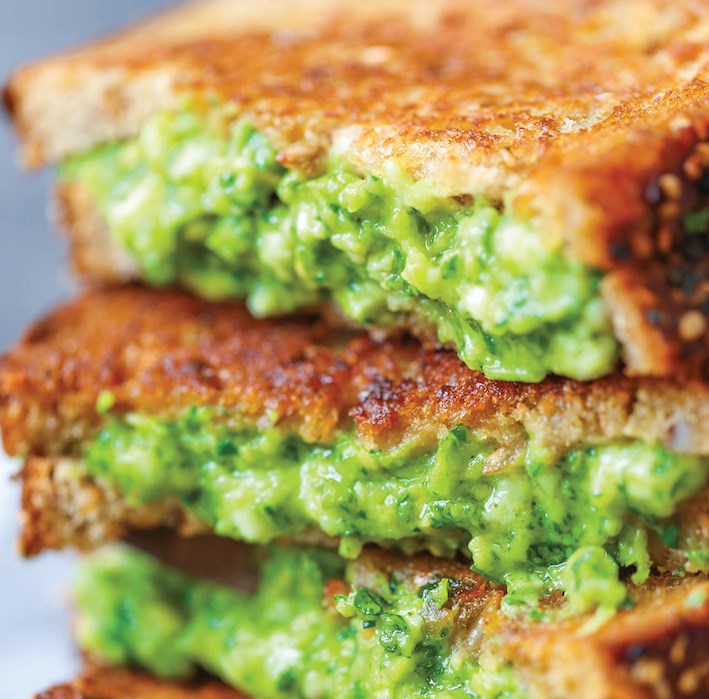AVOCADO GRILLED CHEESE #vegetarian #breads