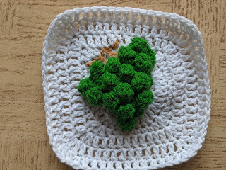 A delicous G for Grapes Granny Square - a free crochet pattern from Sweet Nothings Crochet