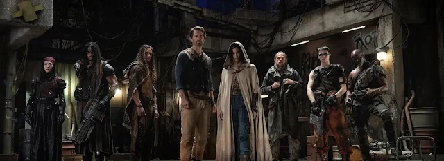 Nemesis (Doona Bae), Bloodaxe (Ray Fisher), Tarak (Staz Nair), Gunnar (Michiel Huisman), Kora (Sofia Boutella), Kai (Charlie Hunnam) and Milius (E. Duffy), and General Titus (Djimon Hounsou.)