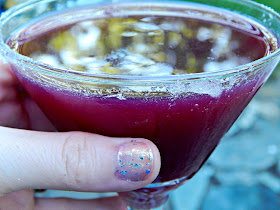 Blueberry Lemon Drop Cocktail via @melissakaylene 