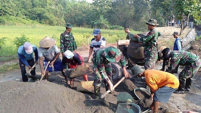 KEMANUNGGALAN TNI DENGAN RAKYAT DALAM PROGRAM TMMD REGULER KE-104 KODIM 0726/SUKOHARJO