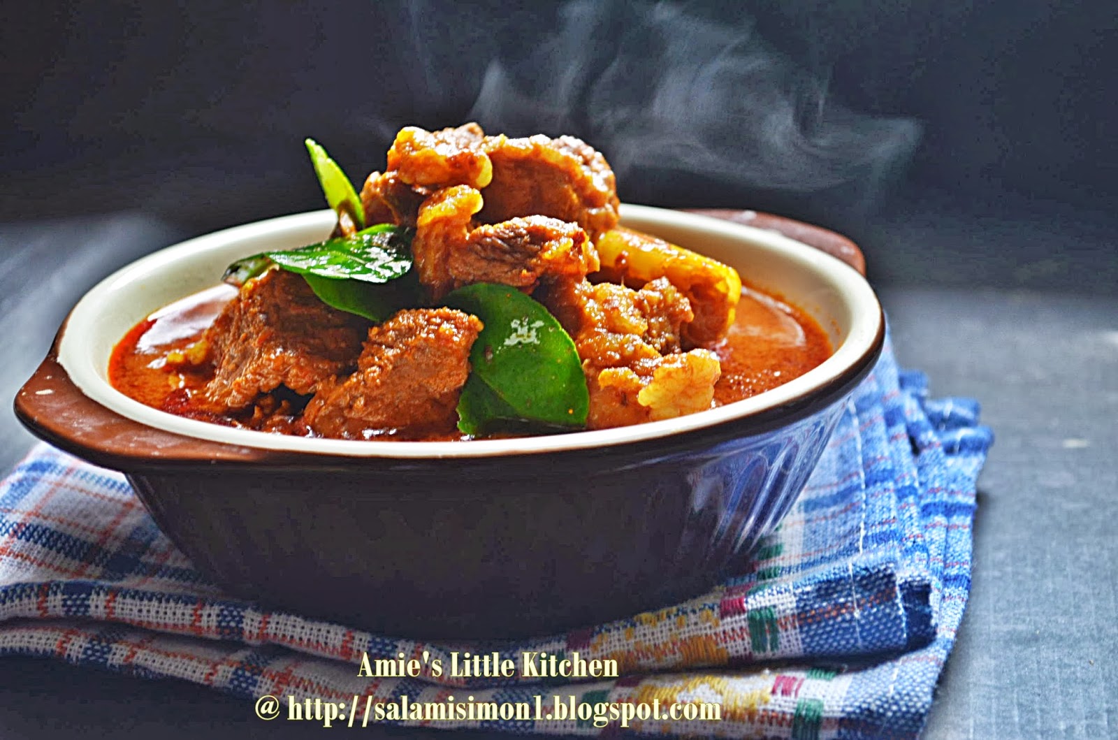 AMIE'S LITTLE KITCHEN: Daging Lembu Masak Asam Pedas