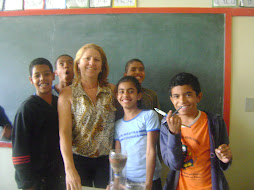 alunos aprendem com a prática "tema água"