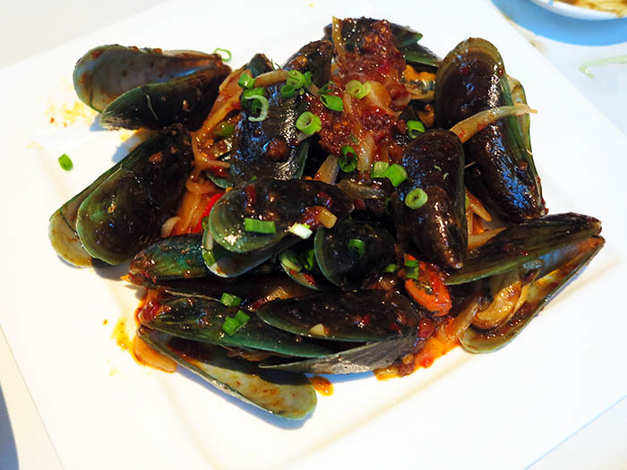 叁岜青贻贝 / Sambal Mussels