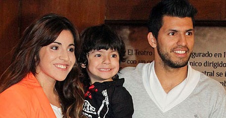 Bola-11: Aguero separating from his wife