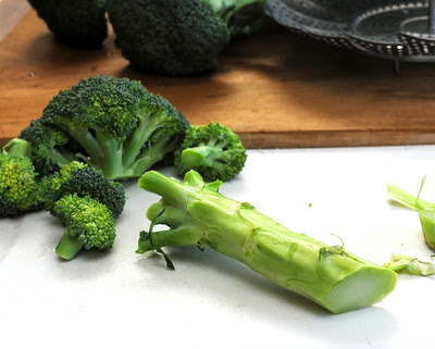 How to steam broccoli, step-by-step photos and three important tricks