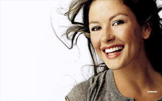 50 HQ WALLPAPERS OF BEAUTIFUL CATHERINE ZETA JONES 