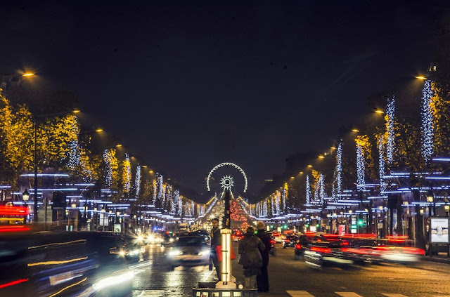 The classic Christmas capture on the Champs Elysées in Paris