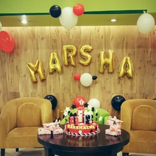 Let's light up your party with us~: Balon foil huruf dan angka