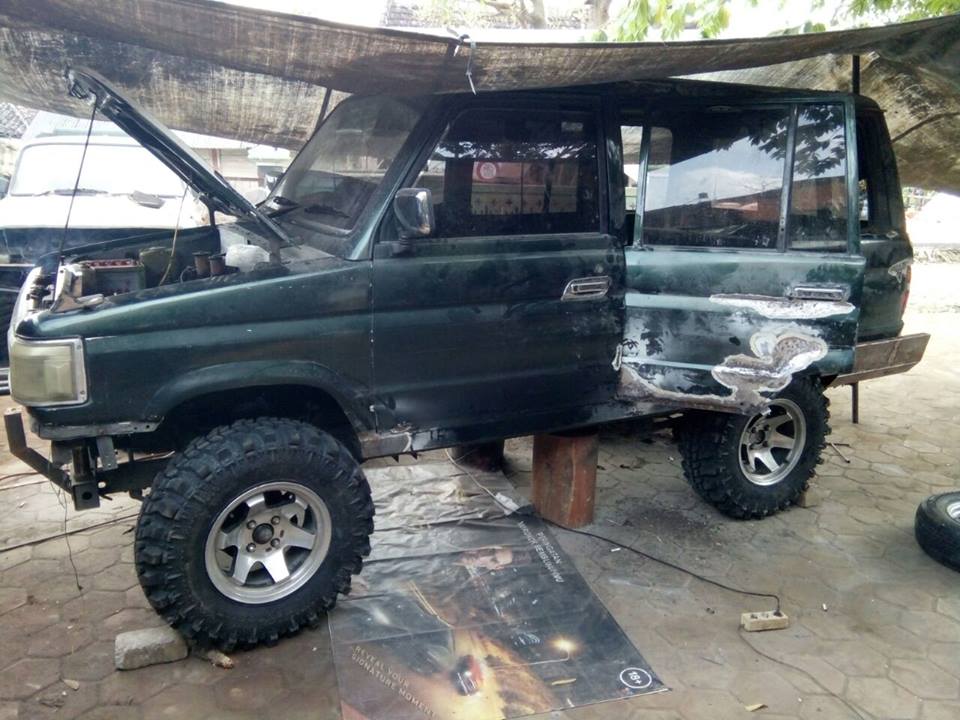  Modifikasi Kijang menjadi model Off Road dan Blazer 