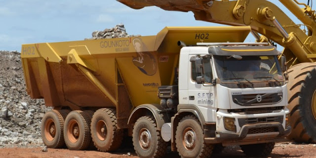 articulated dump truck Volvo FMX