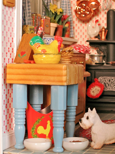 doll house kitchen