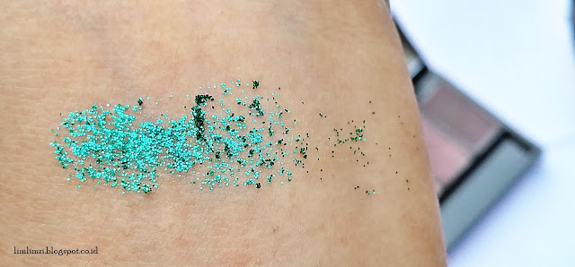 Eclat Pressed Glitter (Blue Waters)