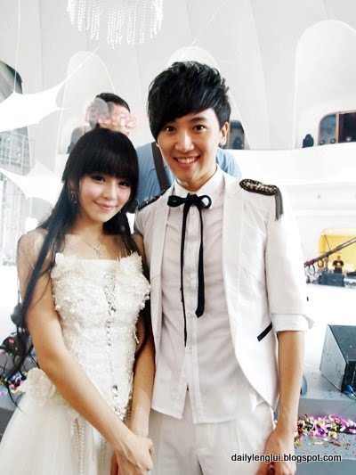 Wen Jian Ting (温健婷) Wen Jian Ting (温健婷)