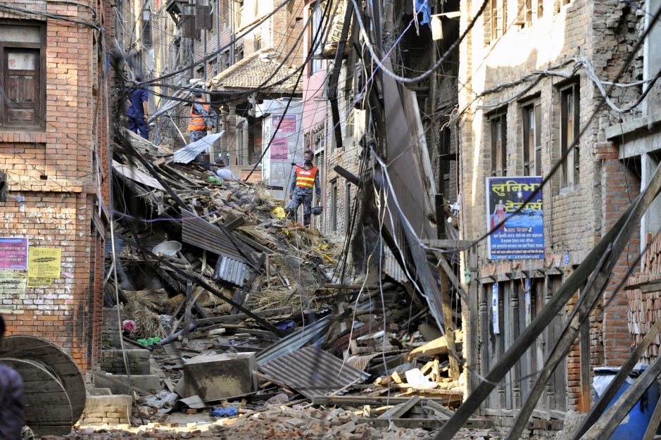 Màs de 4mil muertos y 7mil heridos en Nepal.