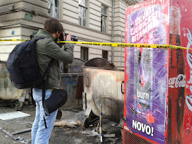 This photographer has got himself in a tangle. Also, he is missing the obvious pun on the vending machine.