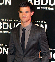 taylor lautner images 2012