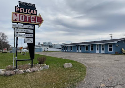 hotel in Pelican Rapids