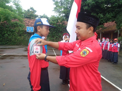 PALANG MERAH REMAJA