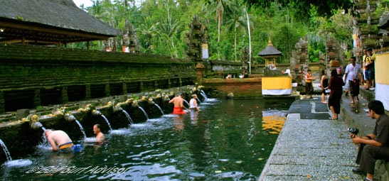 Tirta Empul bali