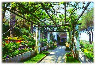 villa san michele Garden Pathway 